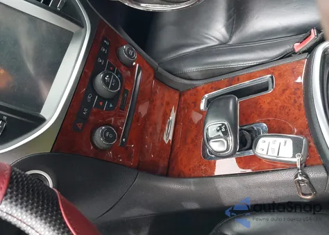 2013 Chrysler 300 Motown из США, поврежденный, VIN 2C3CCAAG8DH556391